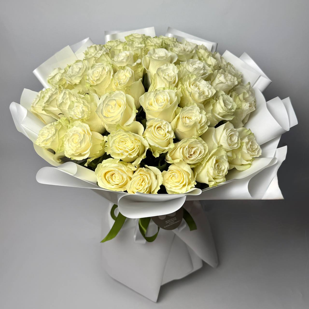 Букет троянд Мондіаль 51 шт : Імпортна троянда (Білий) - 51.