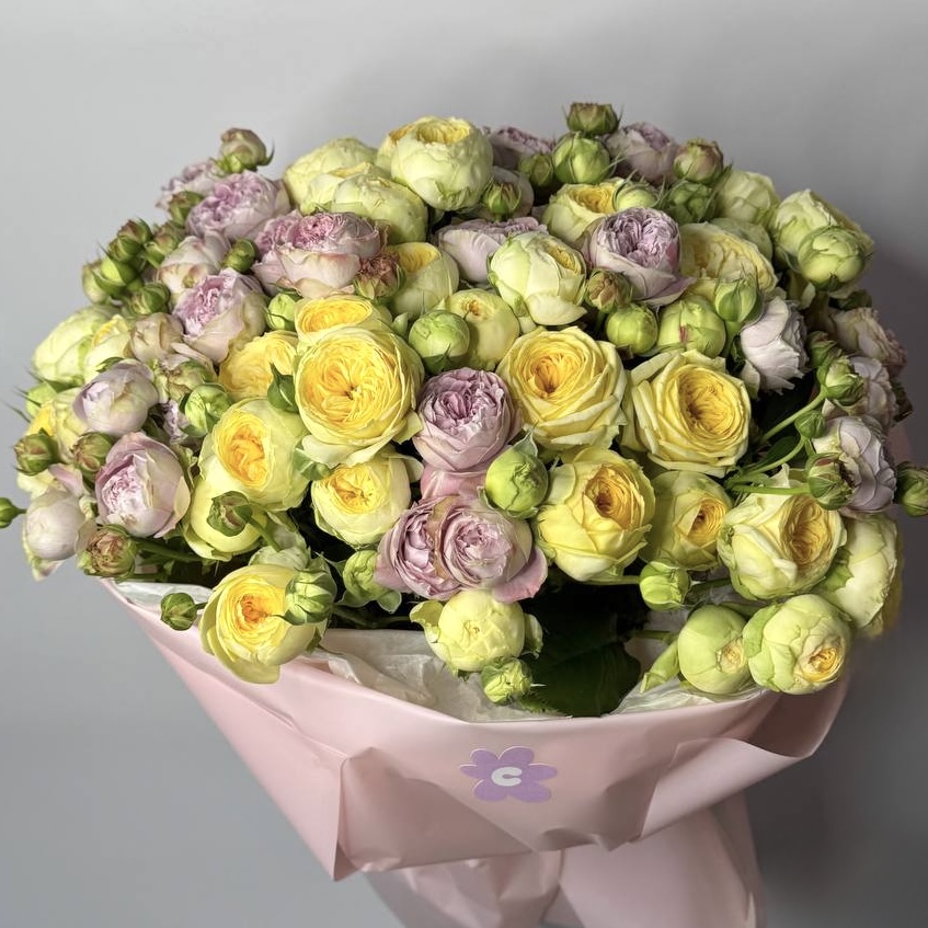 Букет з троянд Блоссом Баблз, Піоні Баблз 15 шт: Кущові троянди (Жовтий) - 15
Збірні букети (Фіолетовий) - 1.