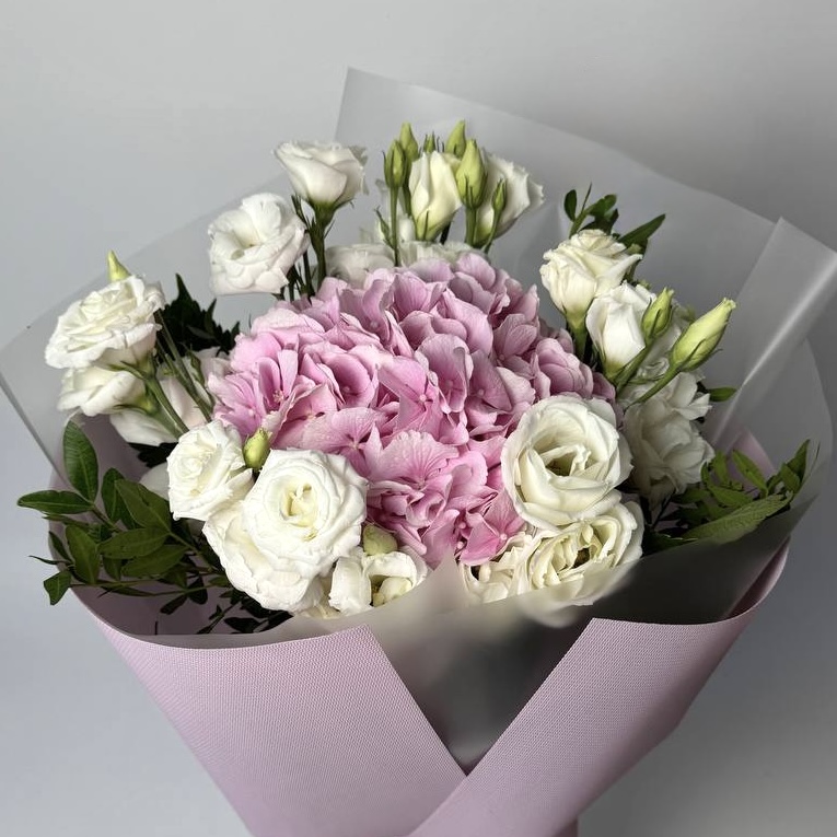 Букет гортензій, Еустома image